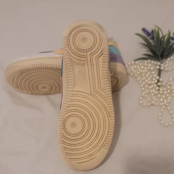 Nike Kids Multicolor Pastel Sneakers - Picture 6 of 8